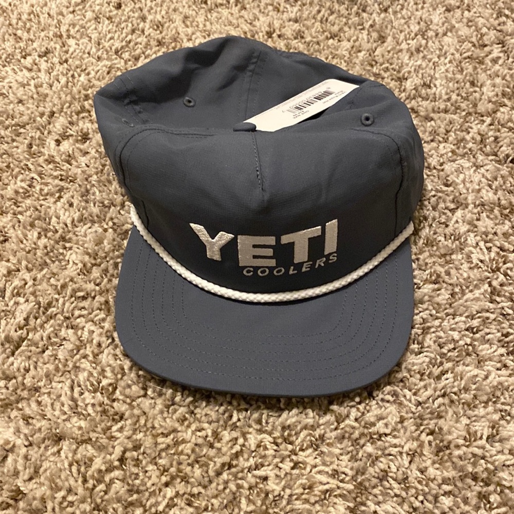 NWT yeti hat